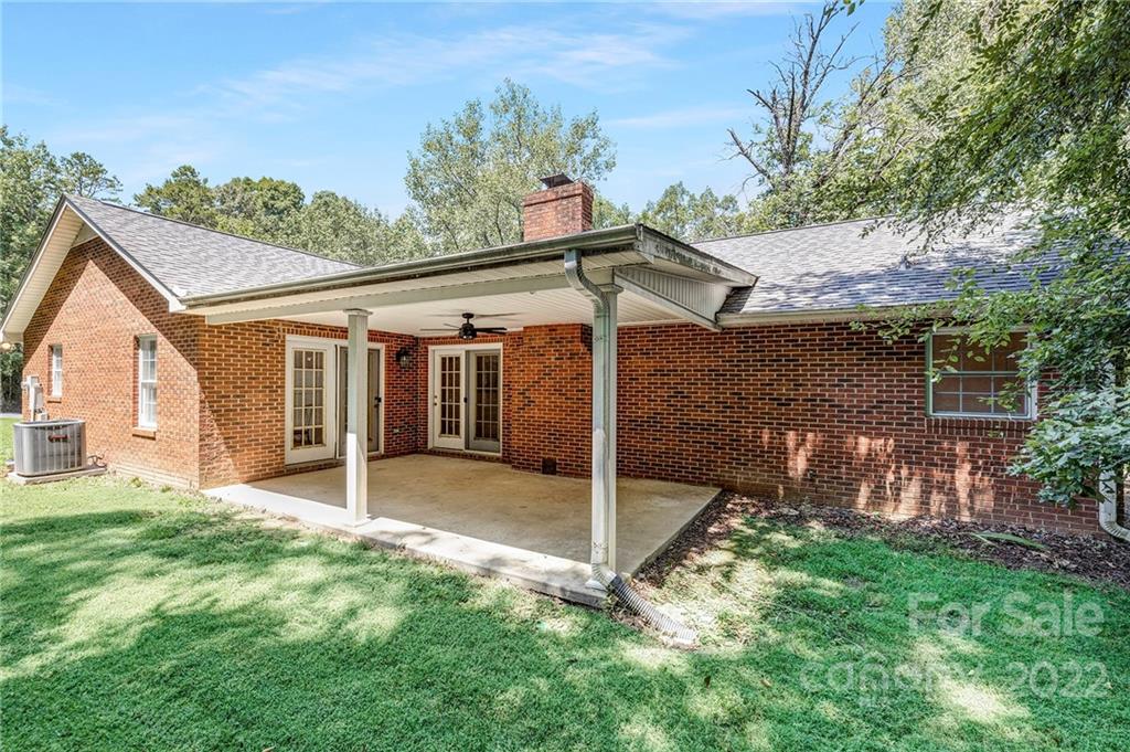 8019 Westbourne Drive