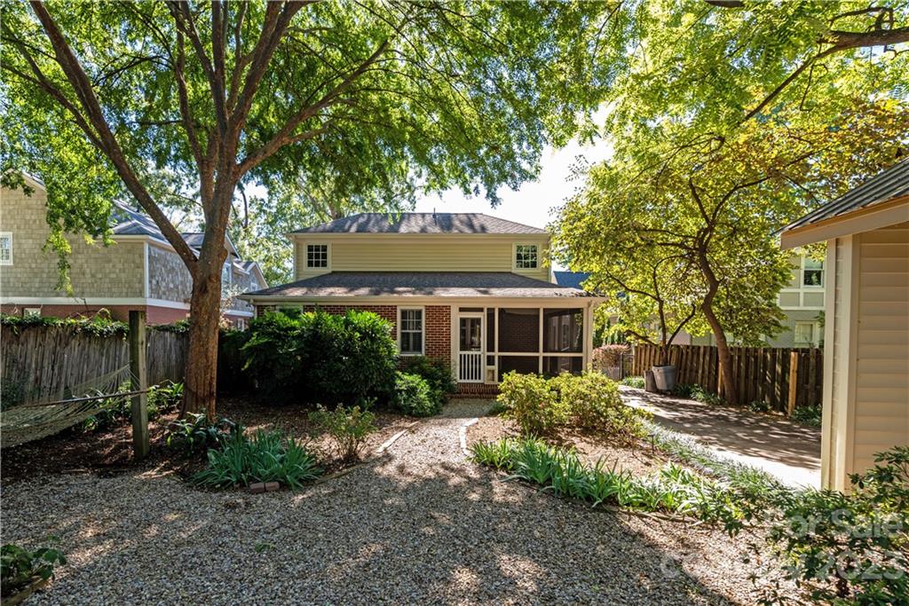 2212 Charlotte Drive