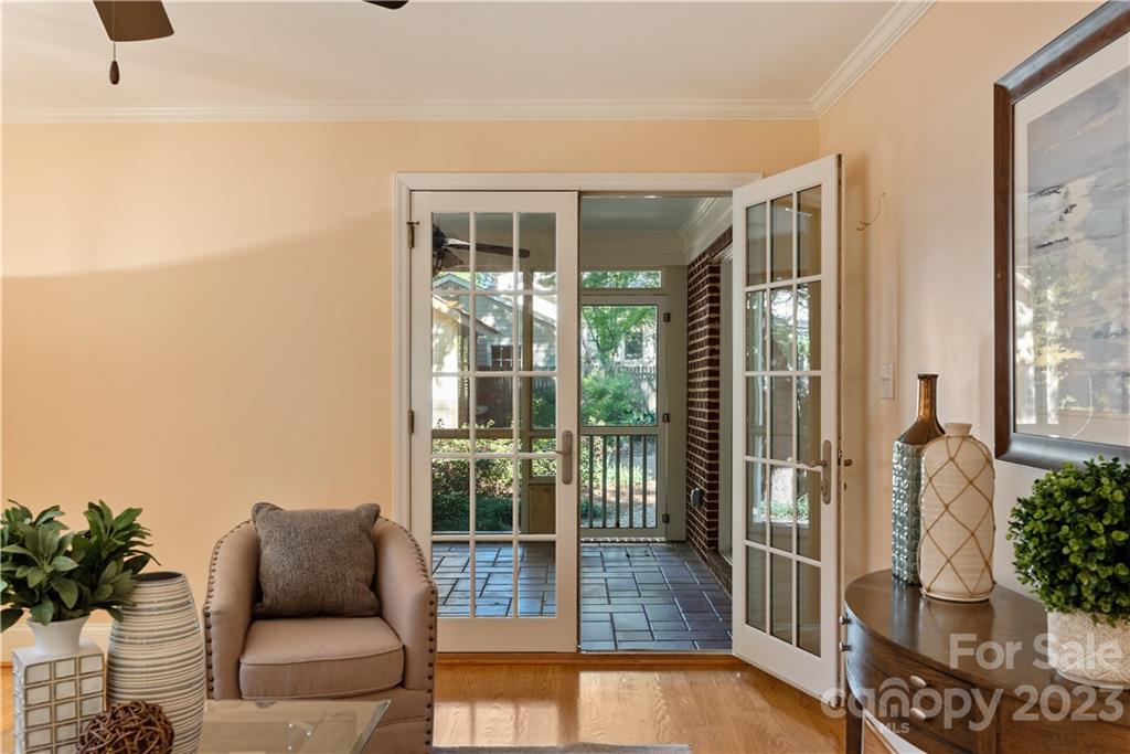 2212 Charlotte Drive