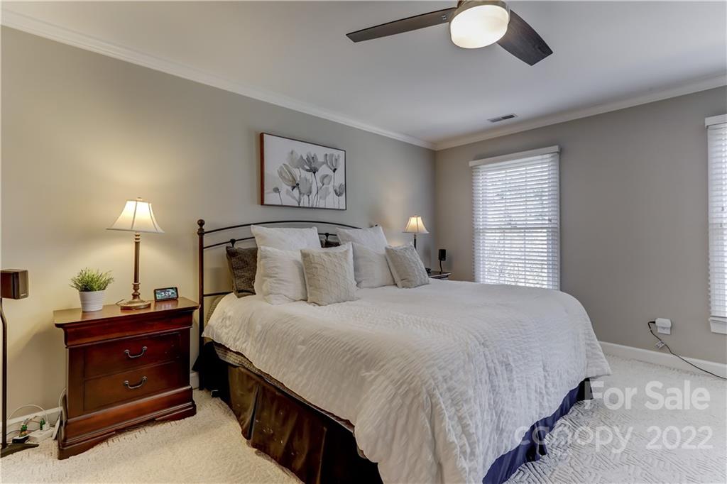 7015 Foxglove Drive