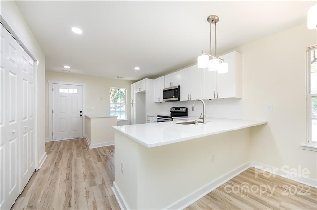 10622 Yellow Rose Lane