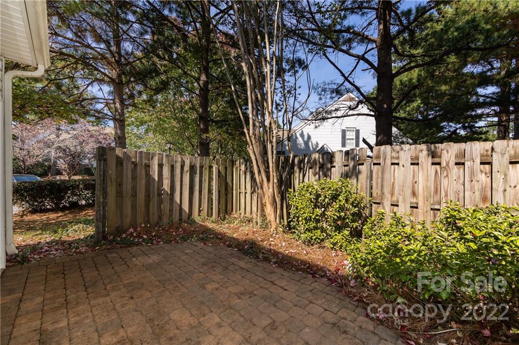 10622 Yellow Rose Lane