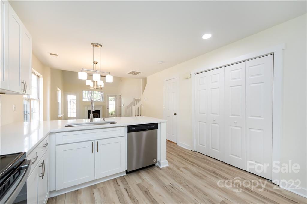 10622 Yellow Rose Lane