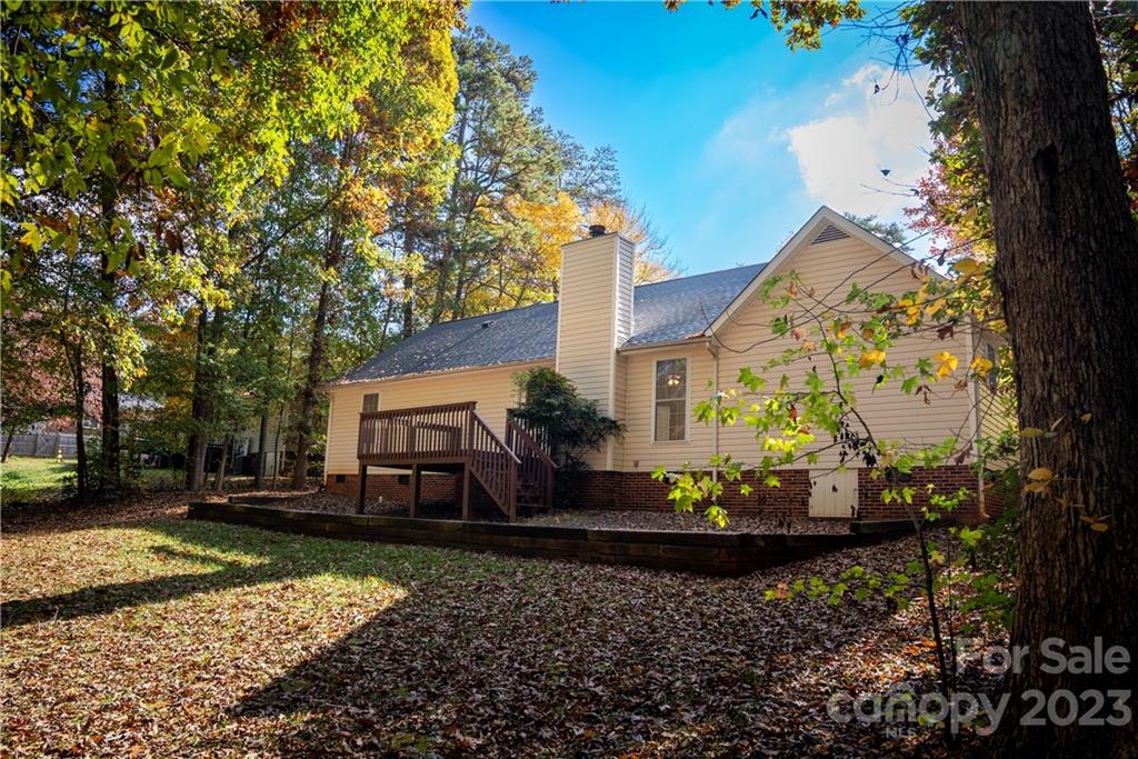 13800 Woody Point Road