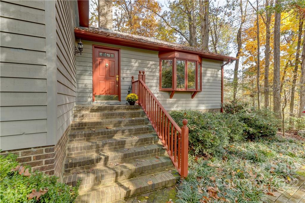 1830 Hazelwood Court