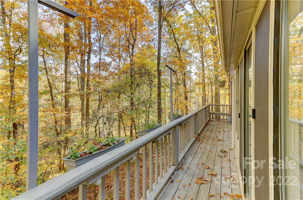 1830 Hazelwood Court