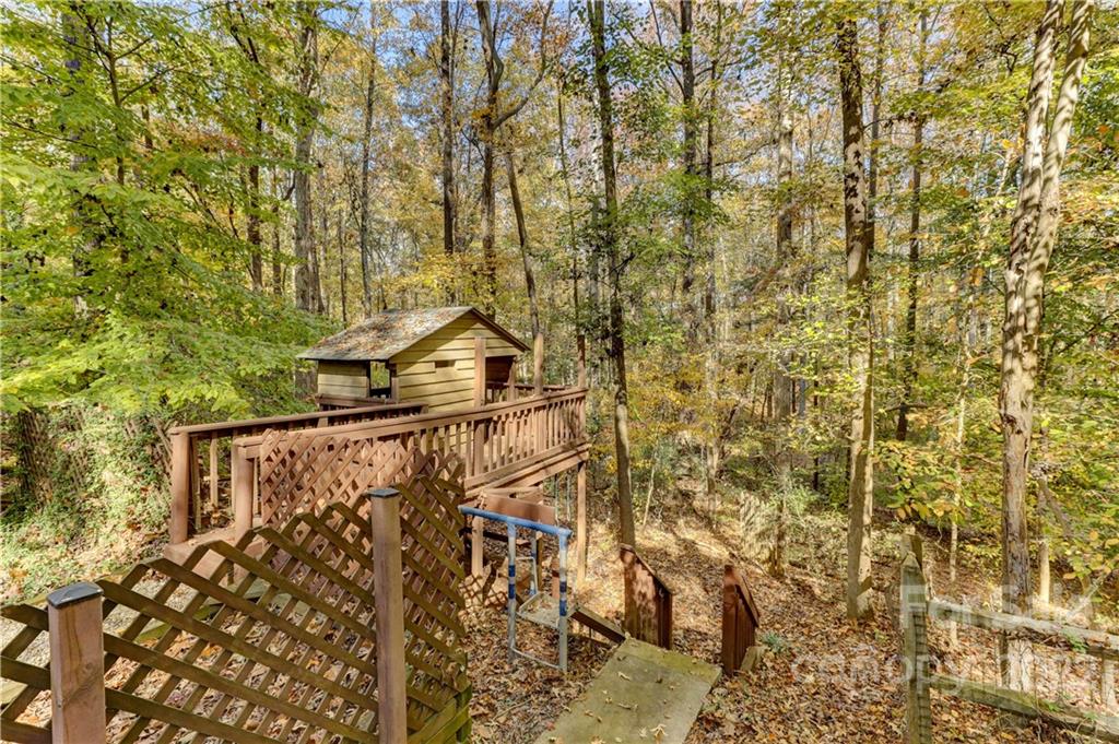 1830 Hazelwood Court