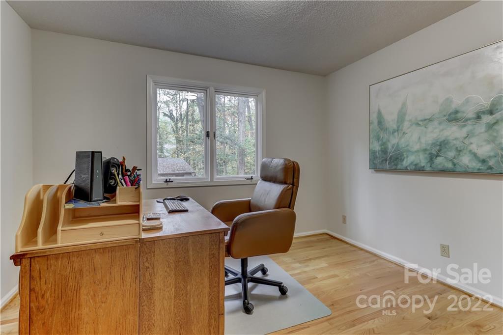 1830 Hazelwood Court
