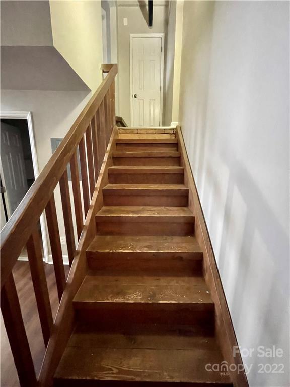 201 S Hoskins Road Unit: 133