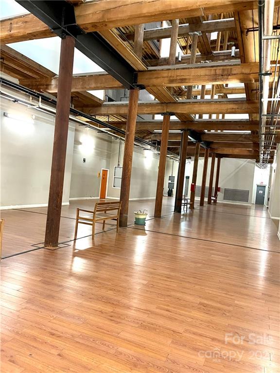 201 S Hoskins Road Unit: 133