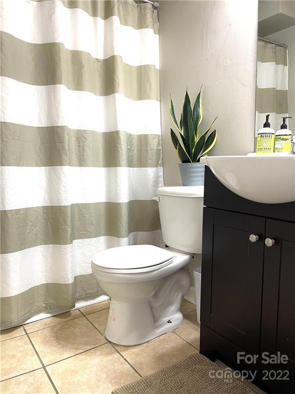 201 S Hoskins Road Unit: 133