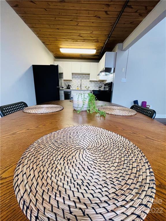 201 S Hoskins Road Unit: 133