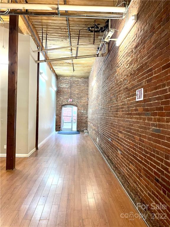 201 S Hoskins Road Unit: 133