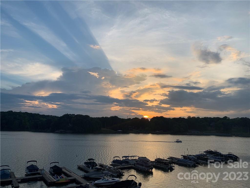 9801 Emerald Point Drive Unit: 11