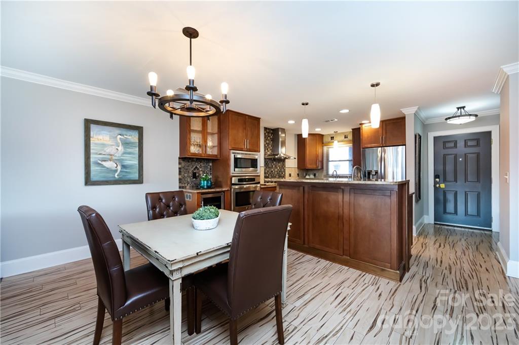 9801 Emerald Point Drive Unit: 11