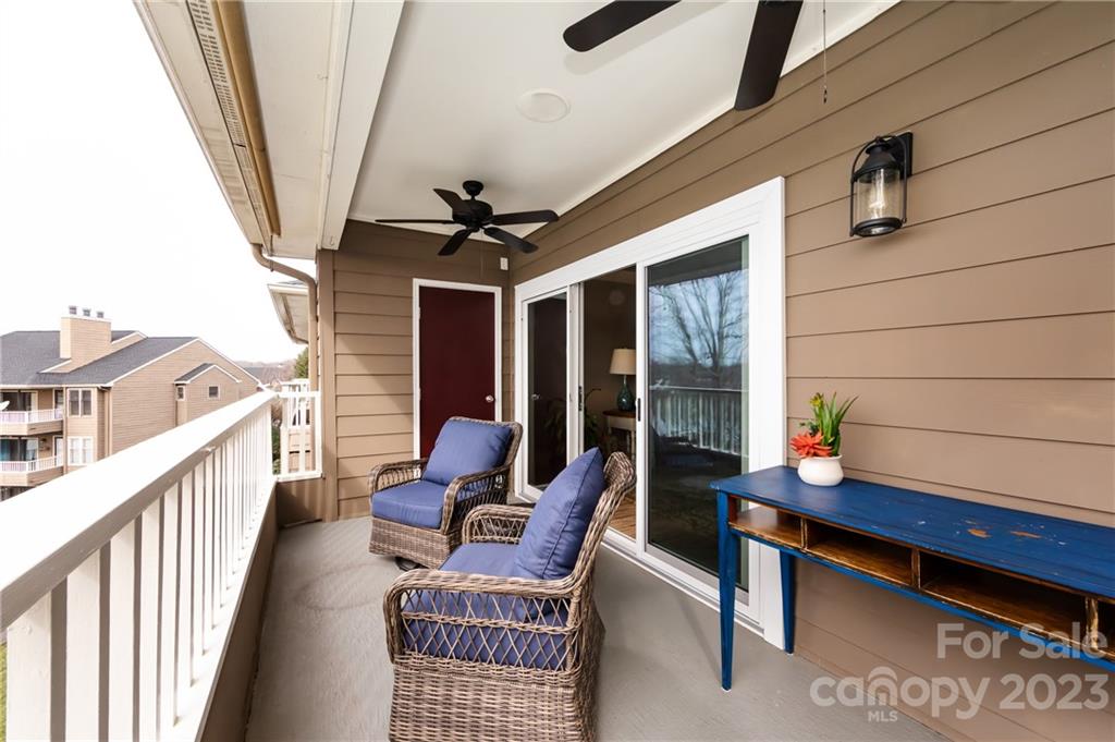 9801 Emerald Point Drive Unit: 11