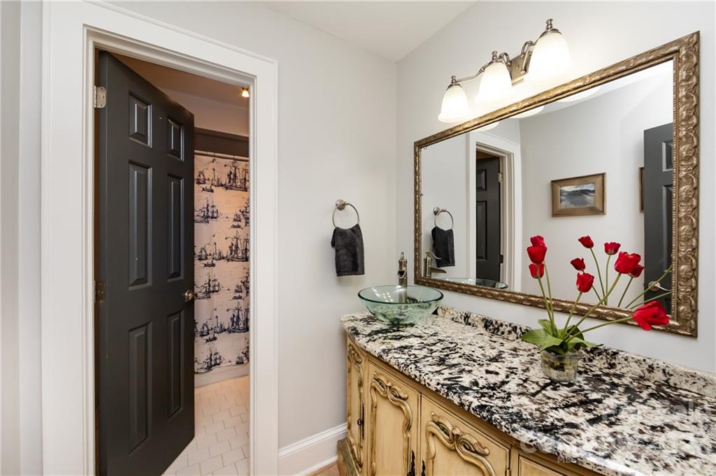 9801 Emerald Point Drive Unit: 11