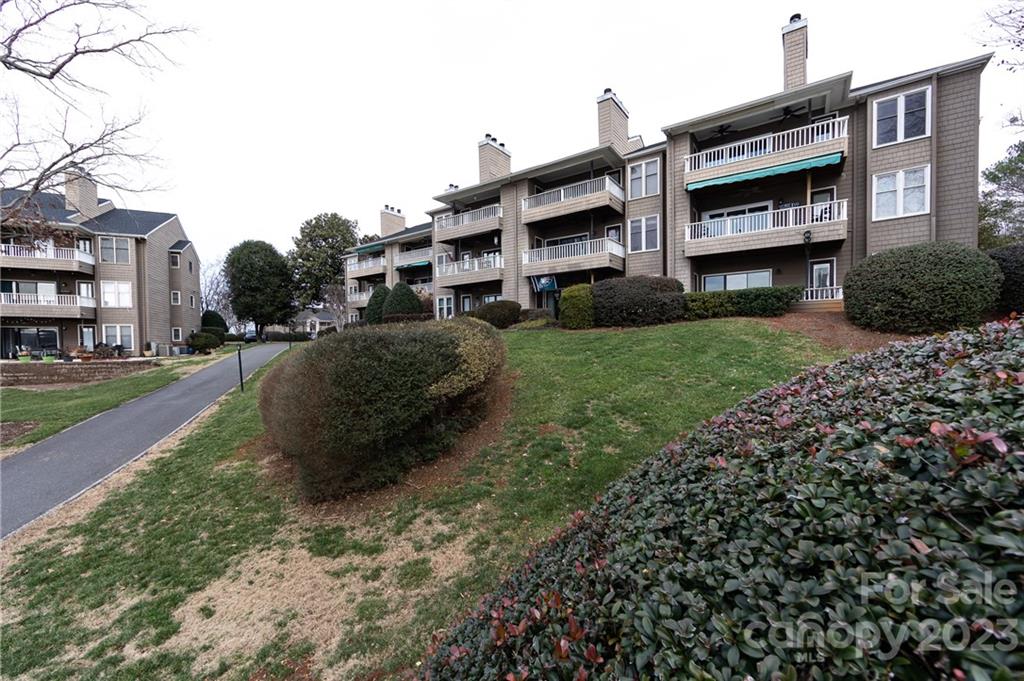 9801 Emerald Point Drive Unit: 11
