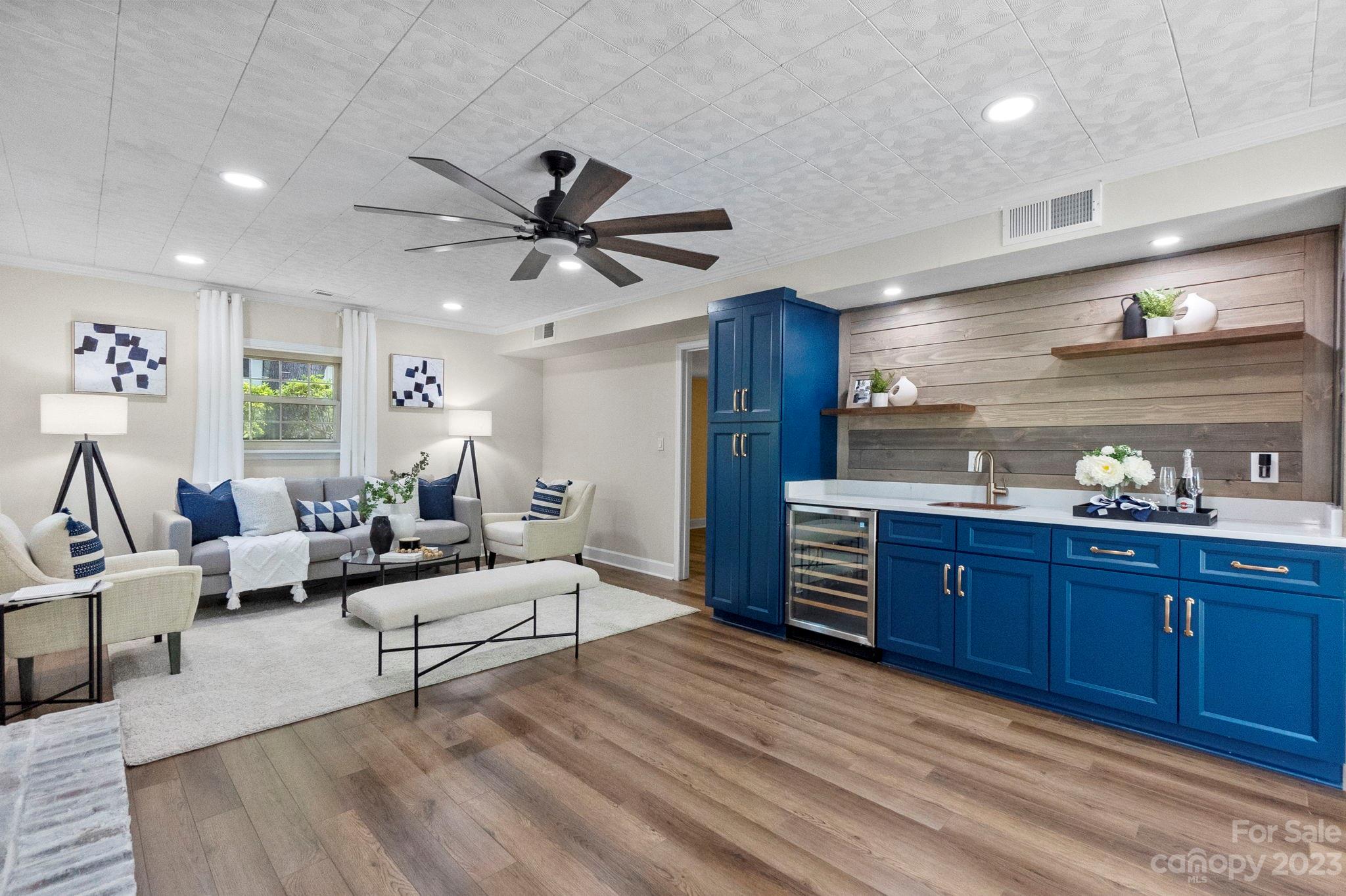 6742 Lancer Drive
