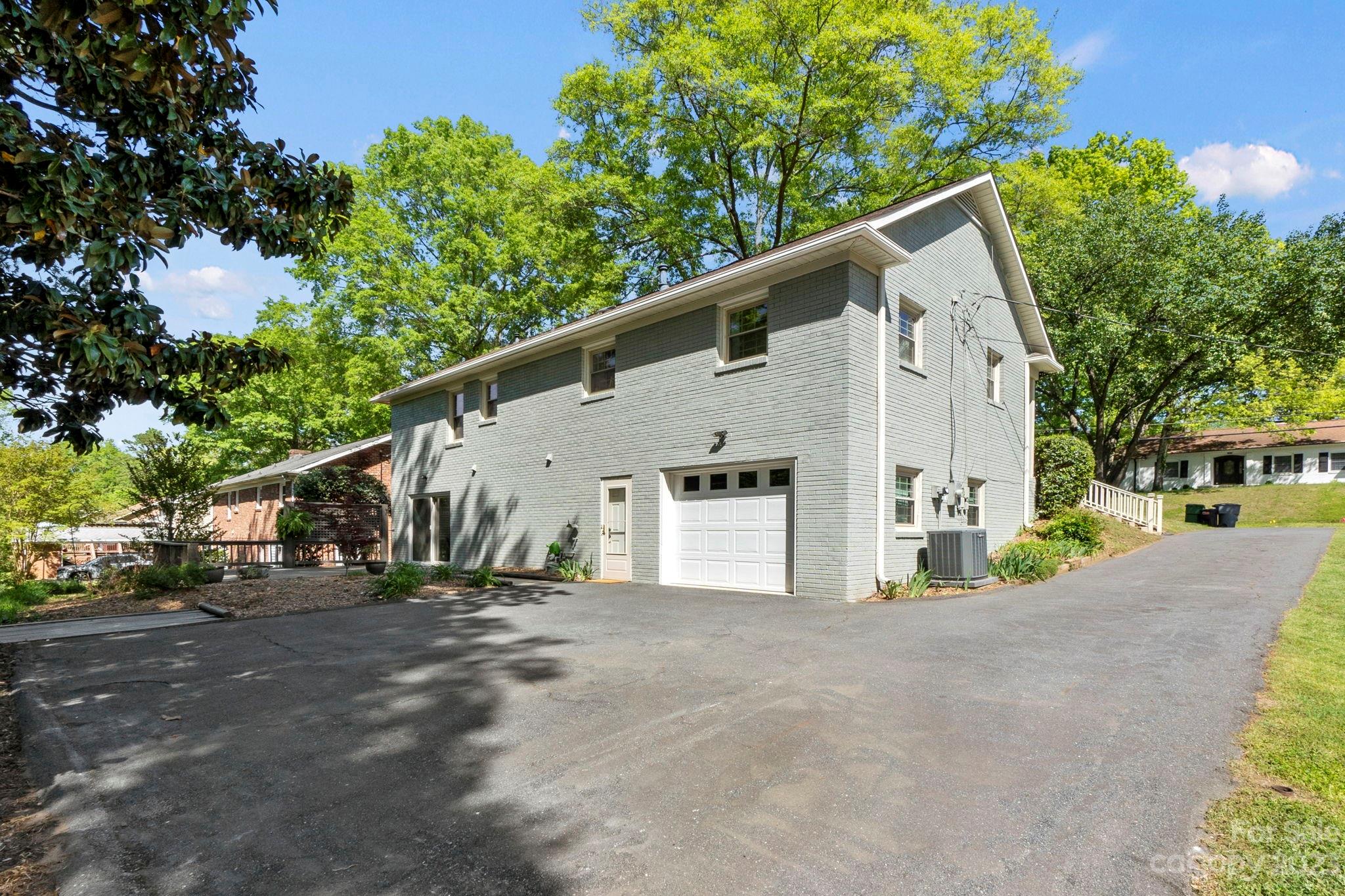 6742 Lancer Drive