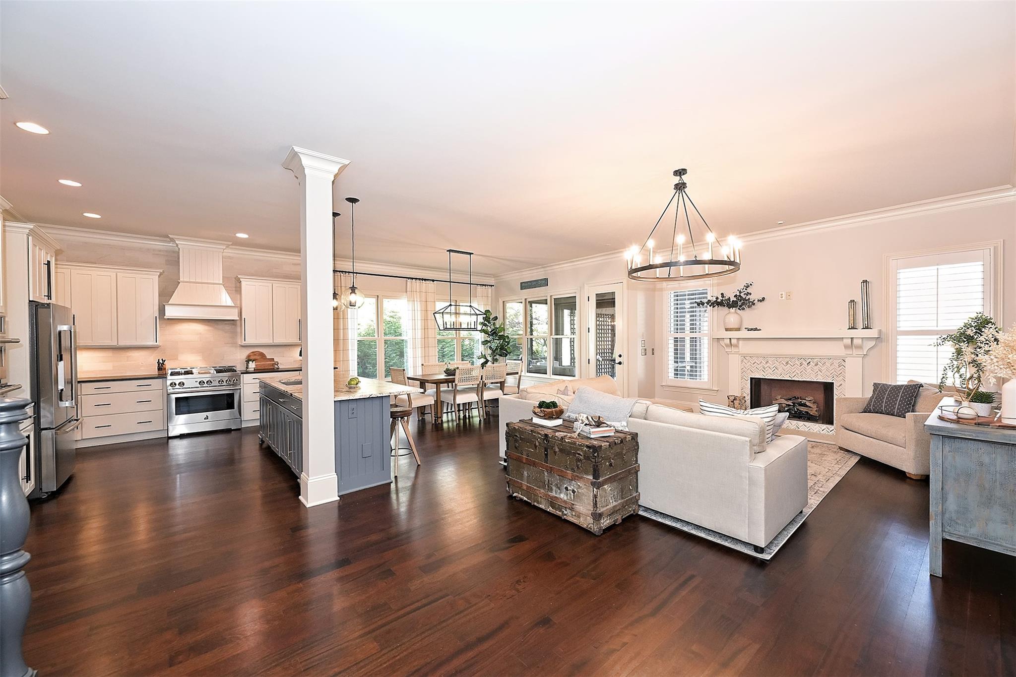 9823 Genevieve Court