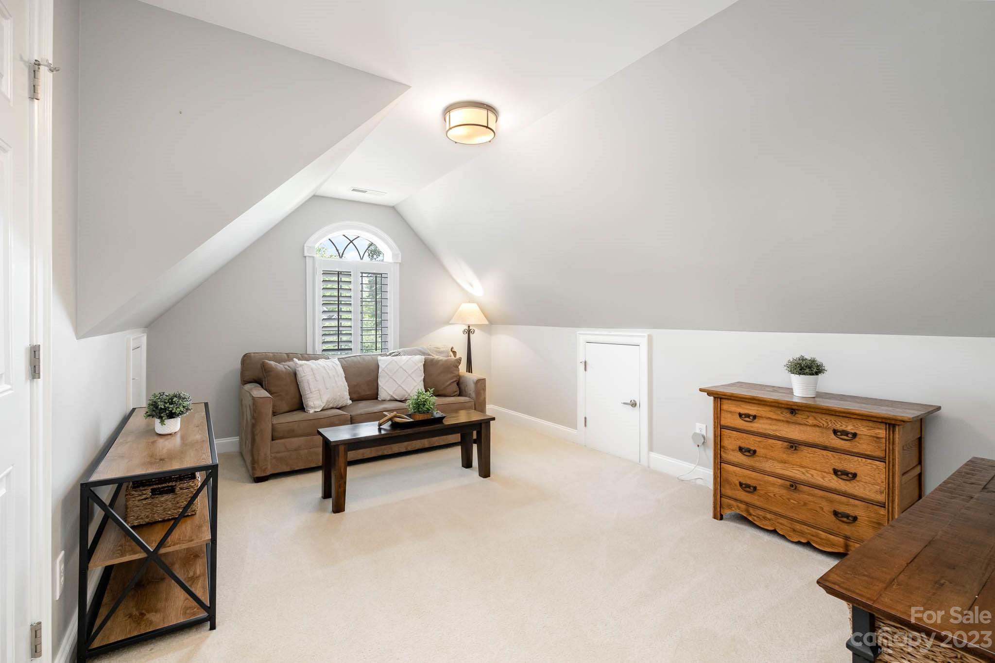 3283 Bannock Drive
