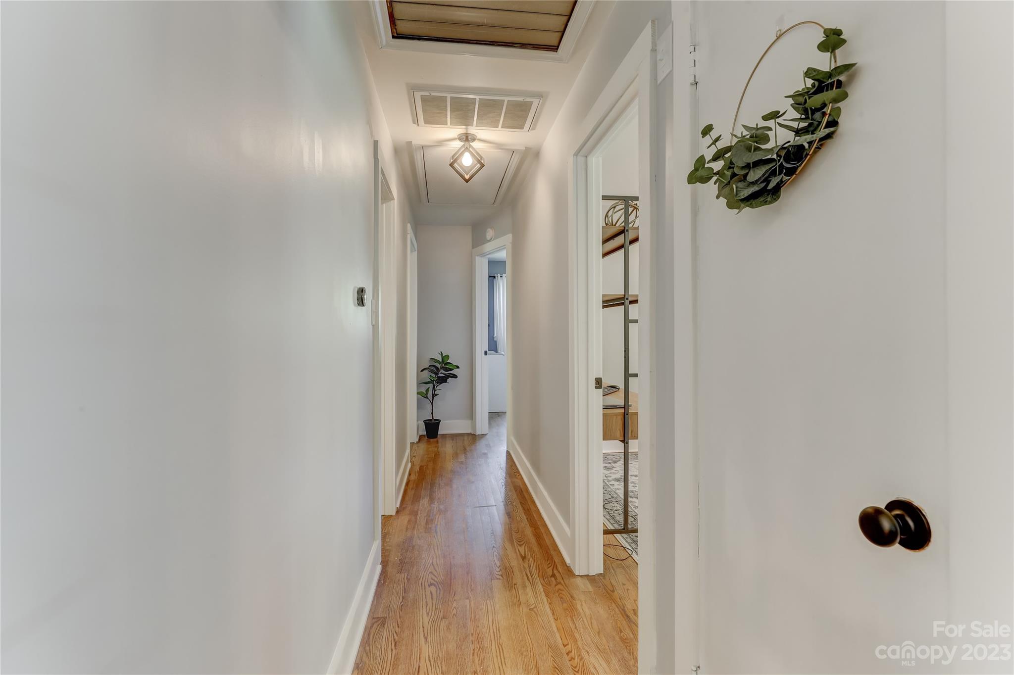1746 Edgewater Drive
