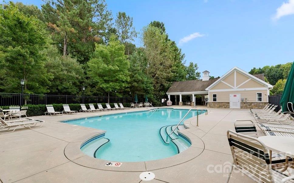 2424 Island Lake Drive