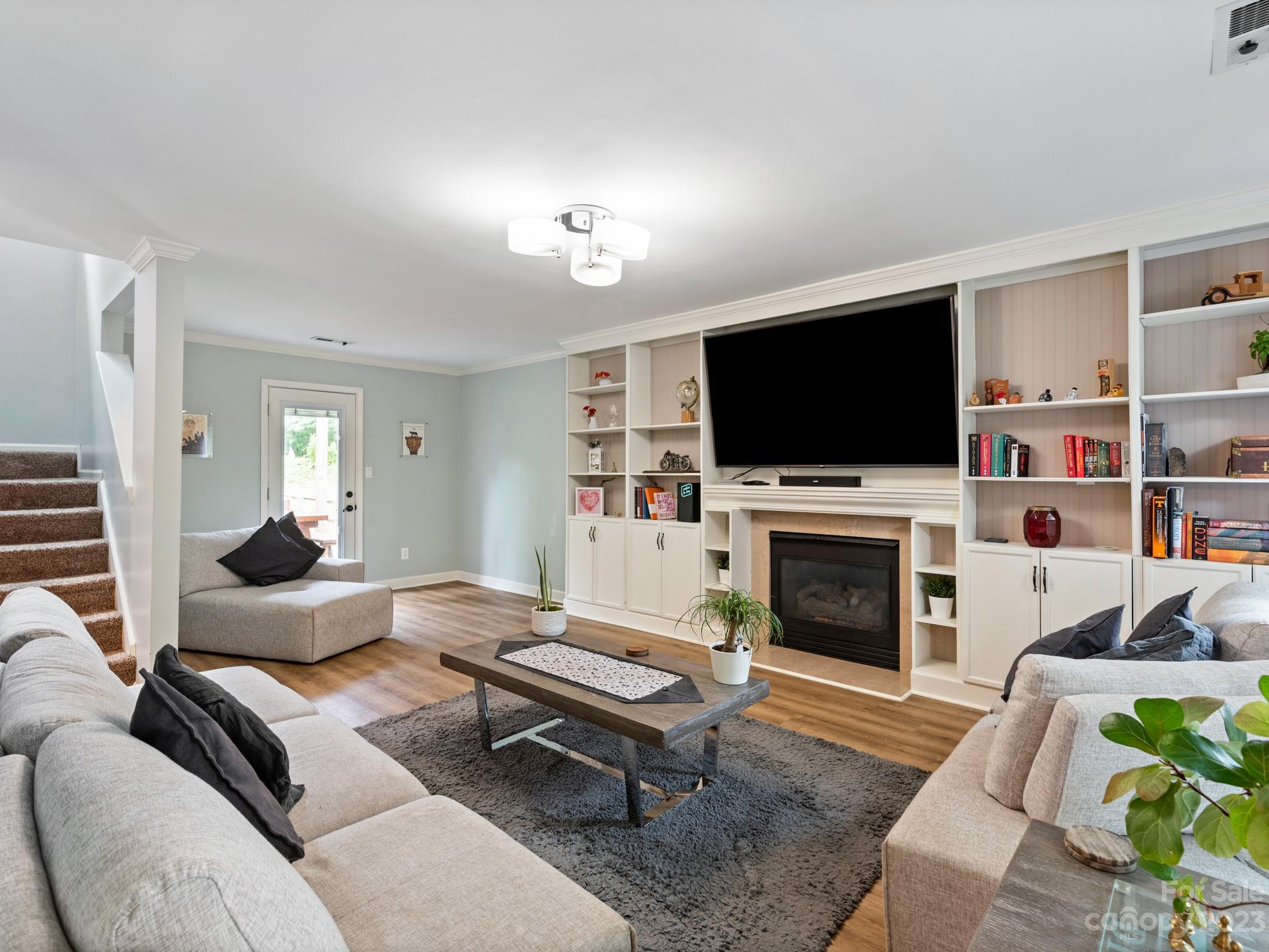 1012 Chaucery Lane