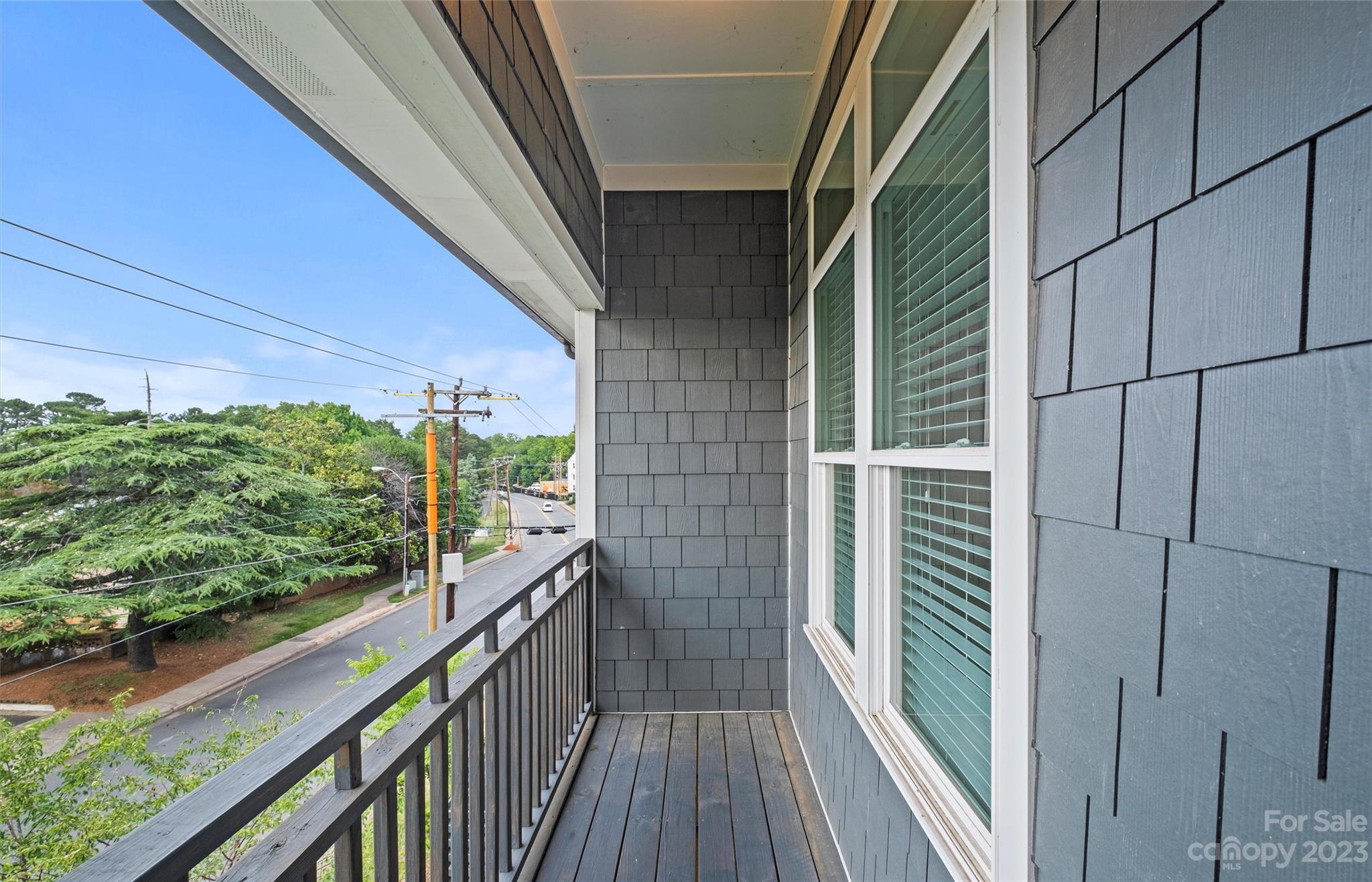 935 Mcalway Road Unit: 304