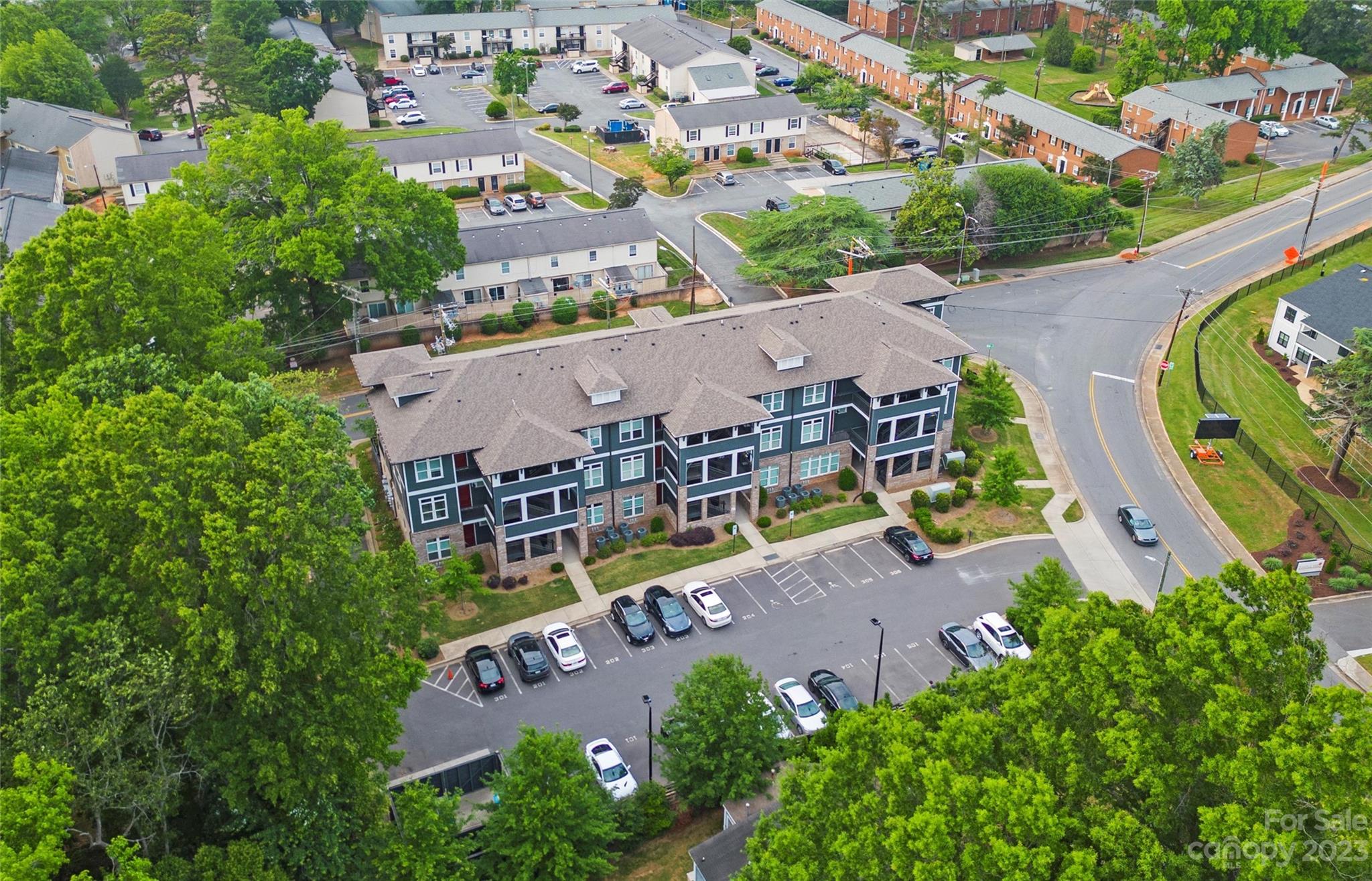 935 Mcalway Road Unit: 304