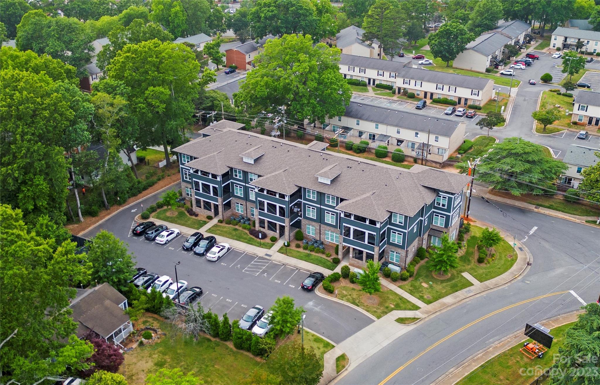 935 Mcalway Road Unit: 304