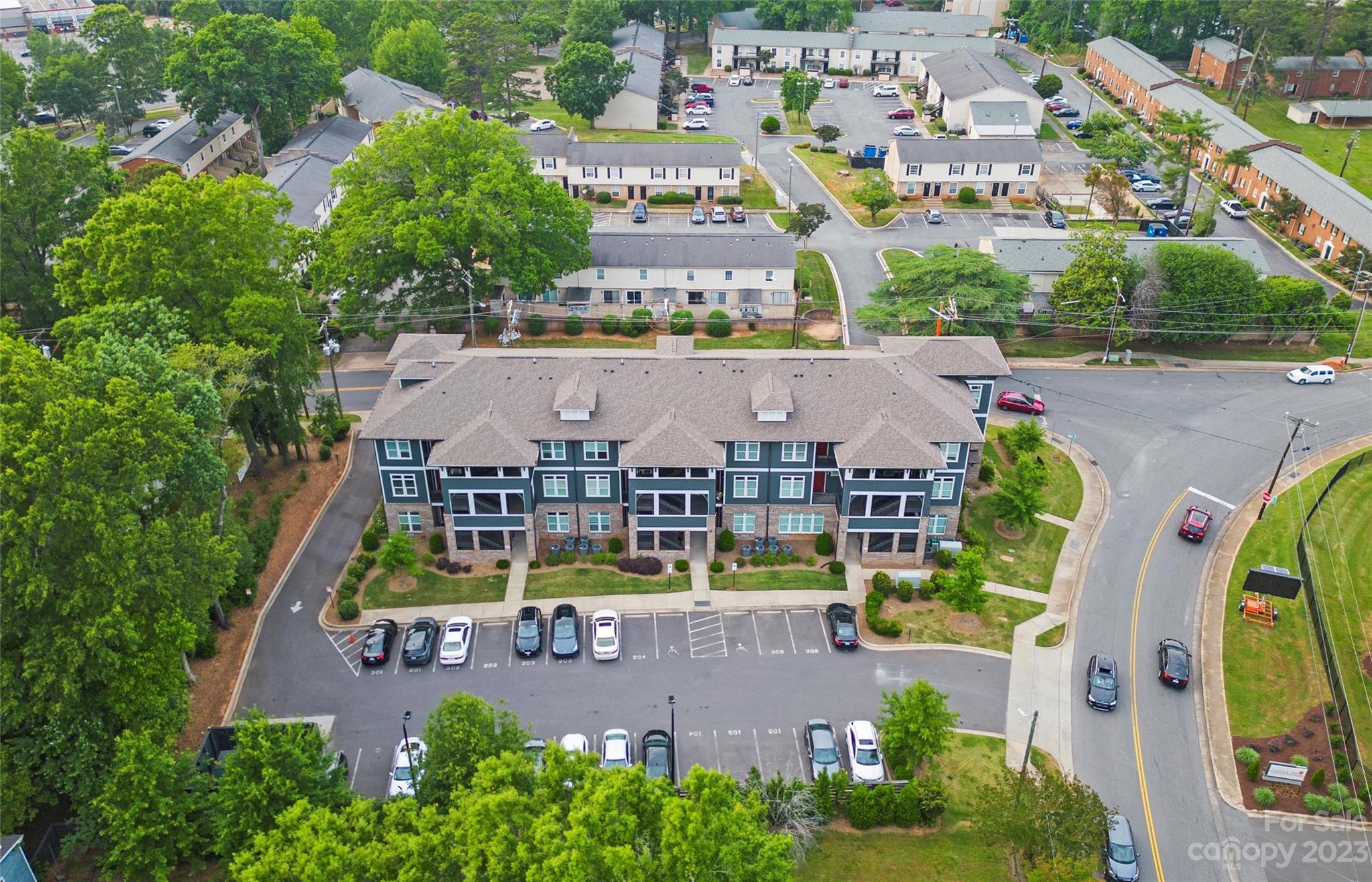 935 Mcalway Road Unit: 304