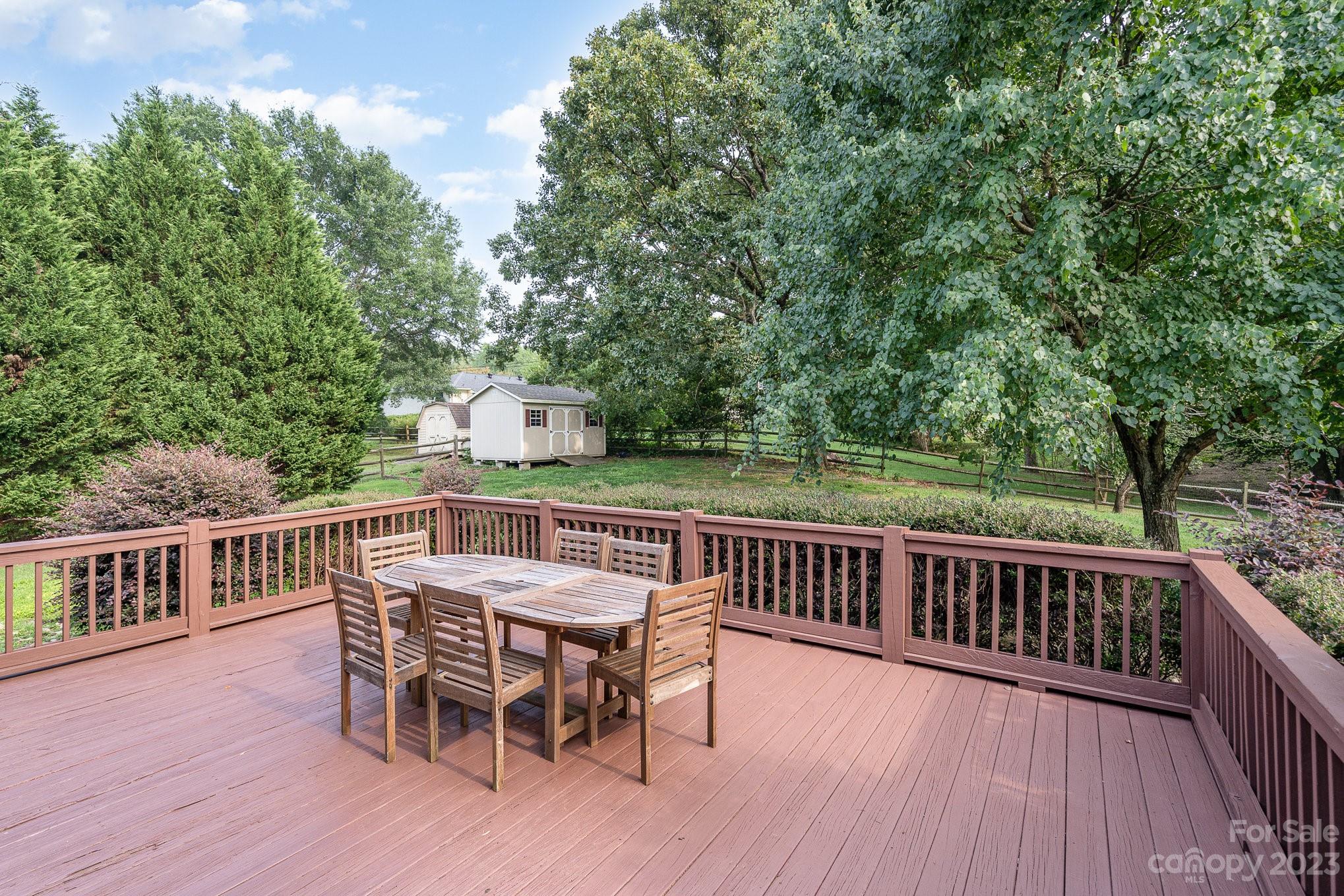 416 Glencurry Drive