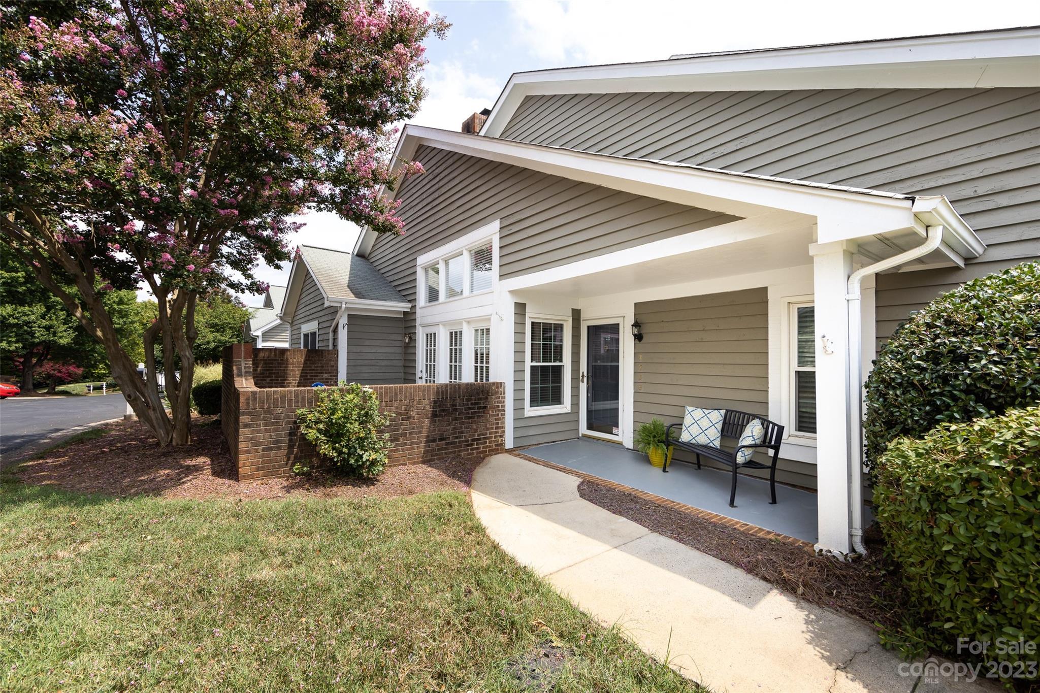 7255 Meeting Street