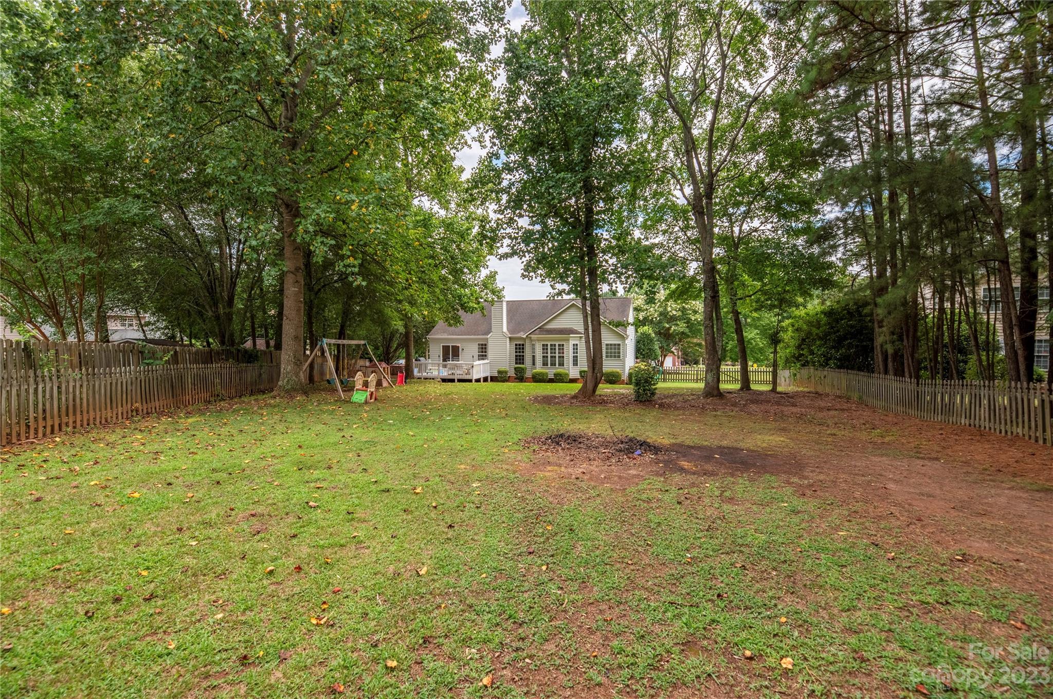 114 Harbor Landing Drive
