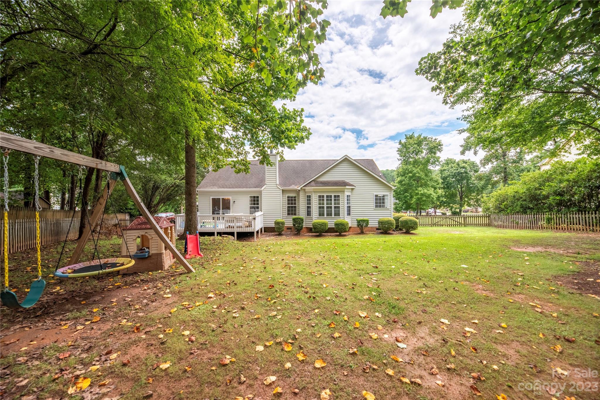 114 Harbor Landing Drive