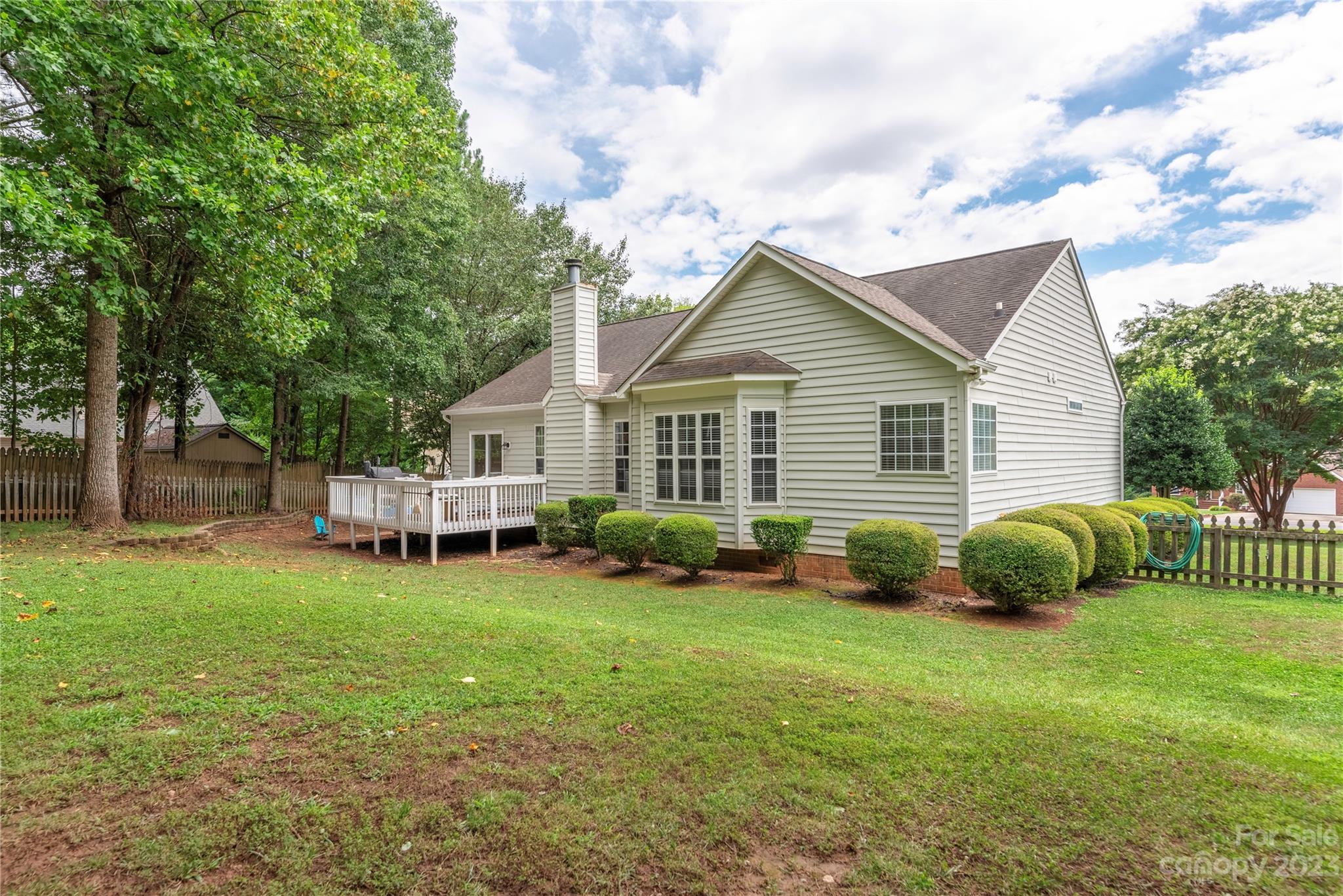 114 Harbor Landing Drive