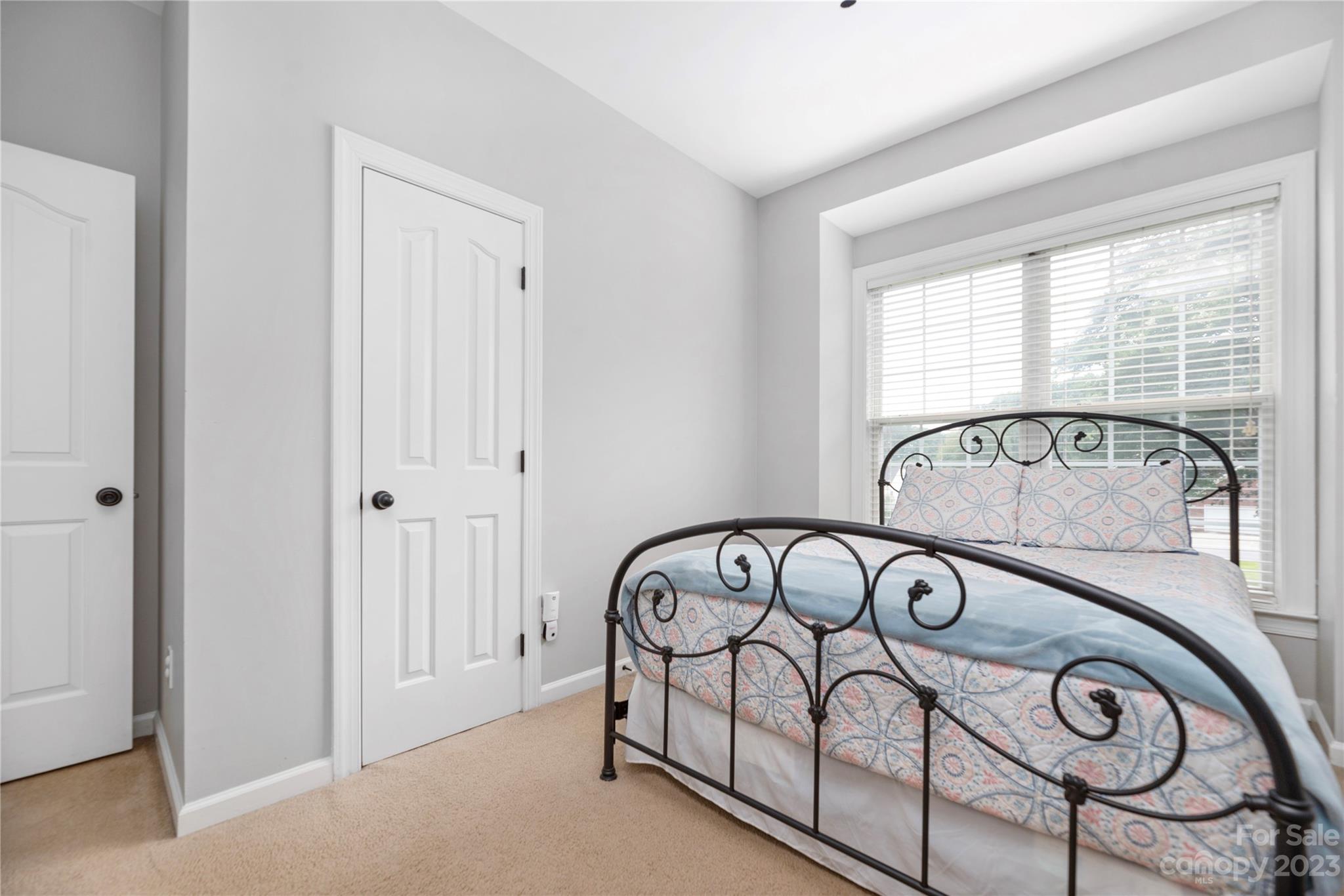 114 Harbor Landing Drive