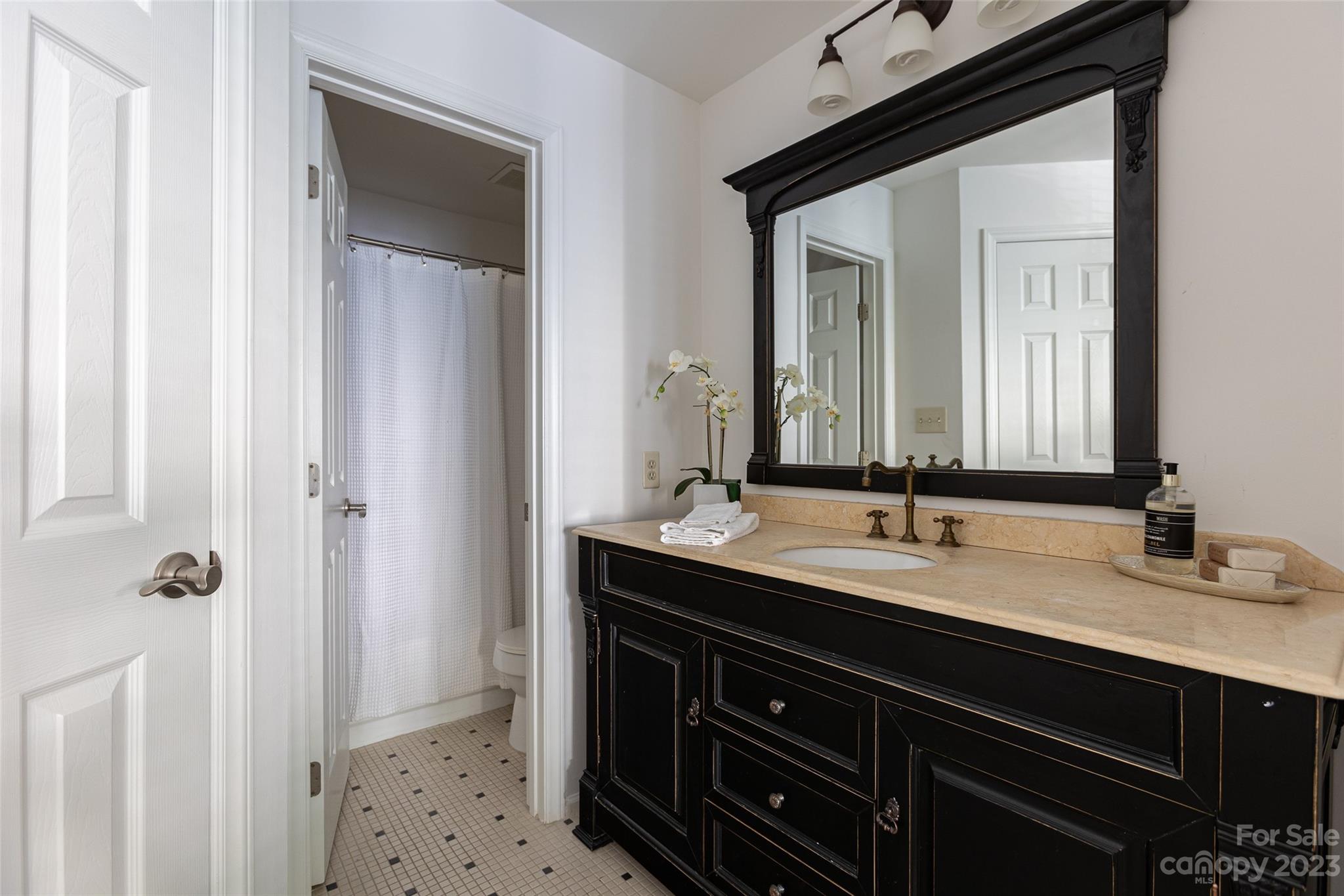 2508 Cranbrook Lane Unit: 4