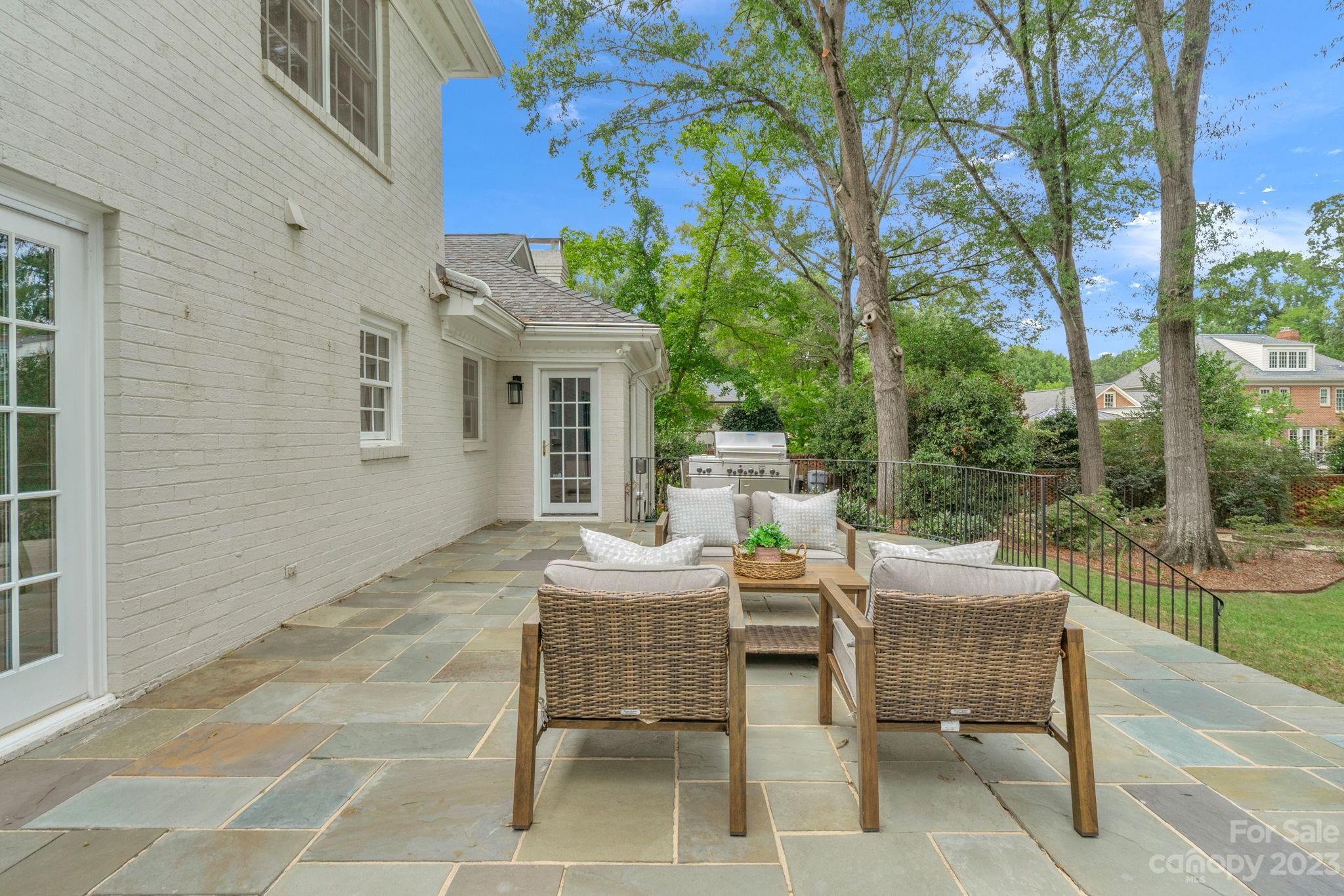 2610 Peary Court