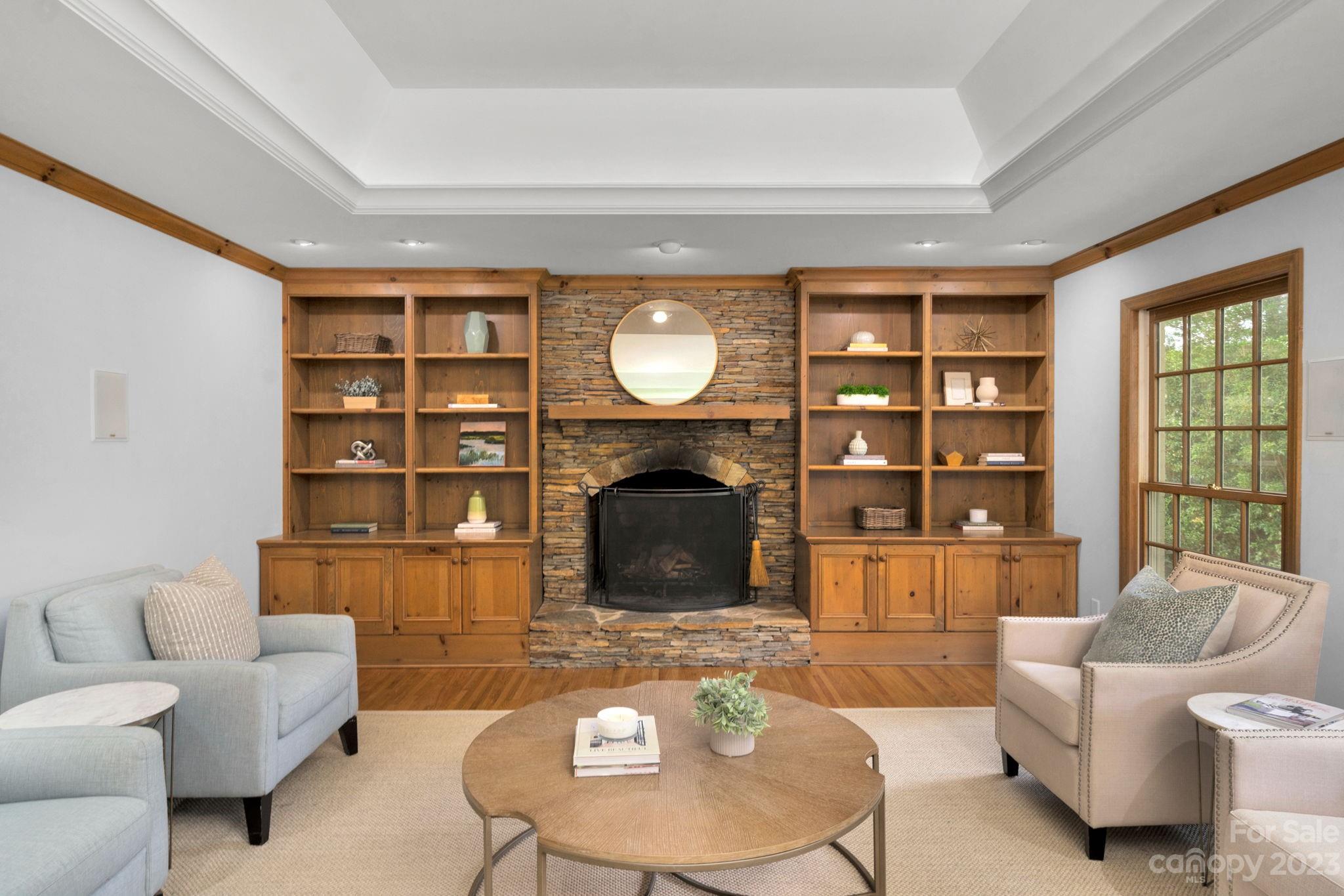 2610 Peary Court