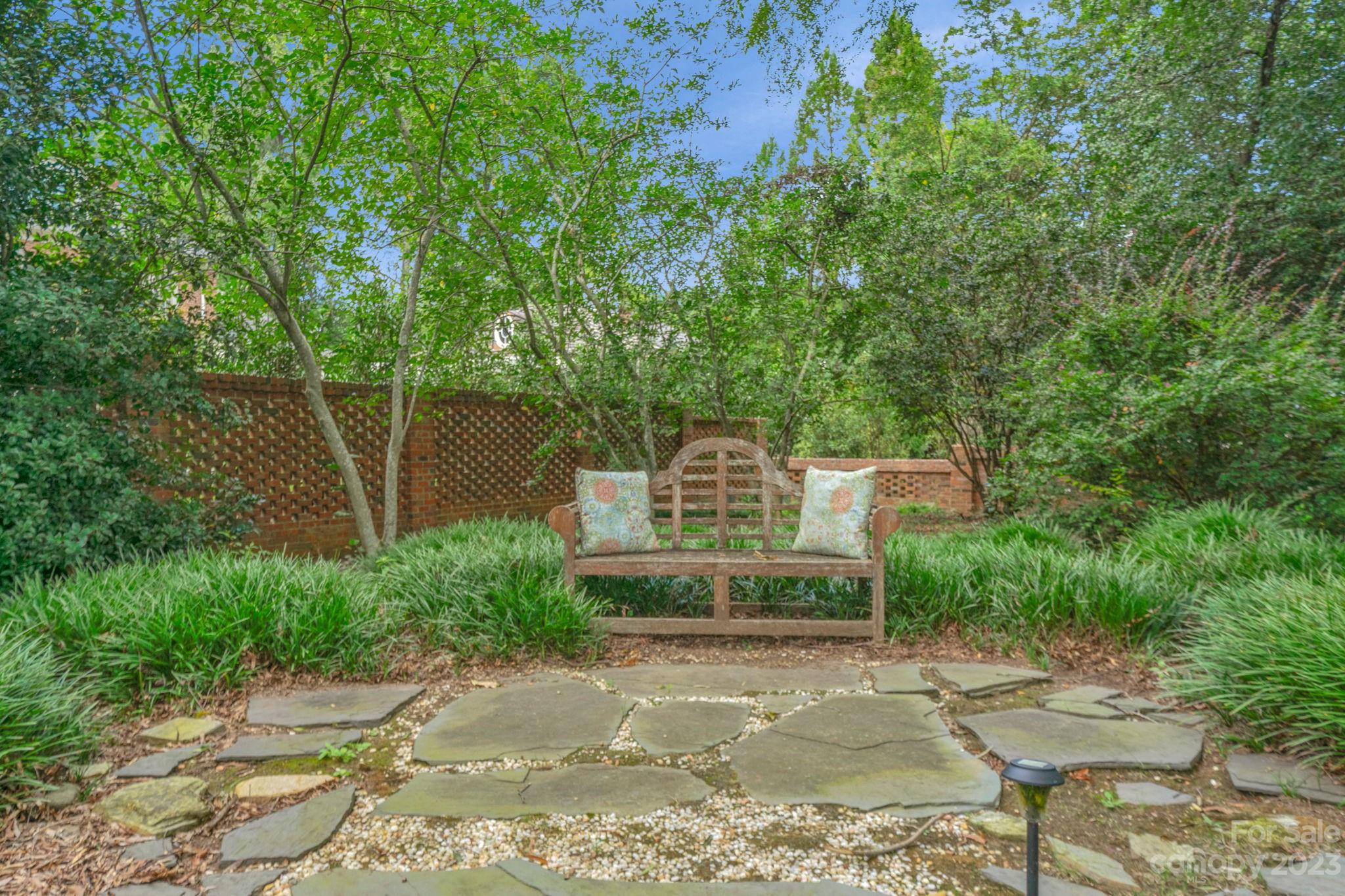 2610 Peary Court