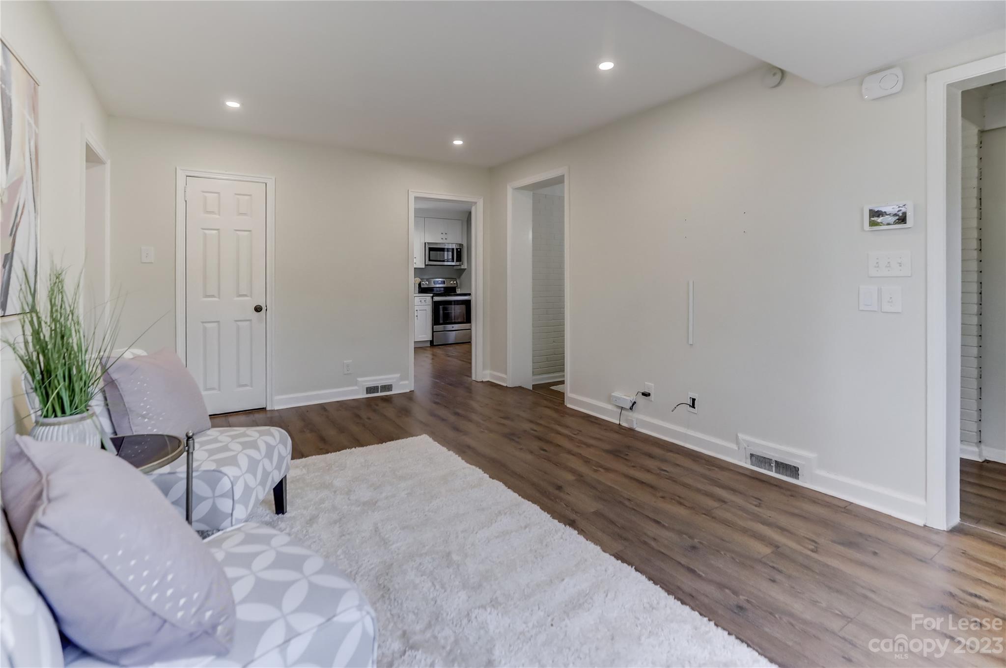 3325 Eastwood Drive