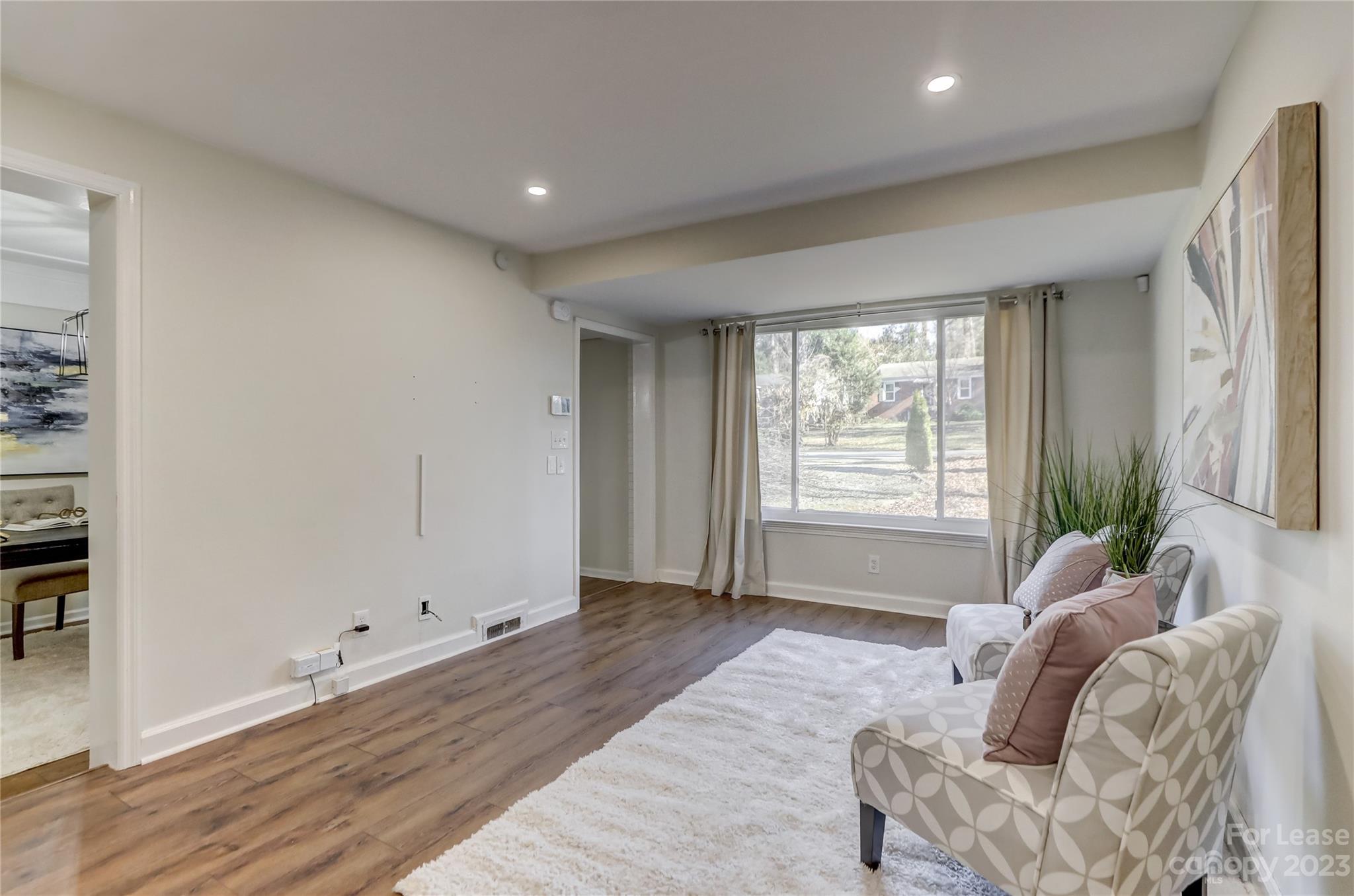 3325 Eastwood Drive