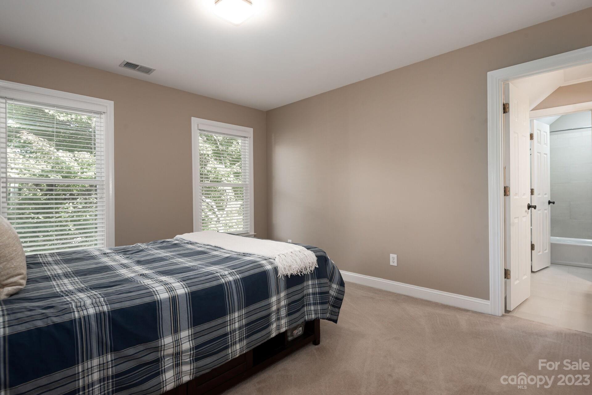 8613 Aberdeen Wood Court