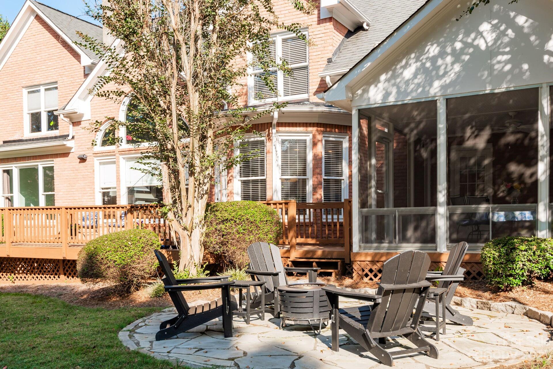 8613 Aberdeen Wood Court