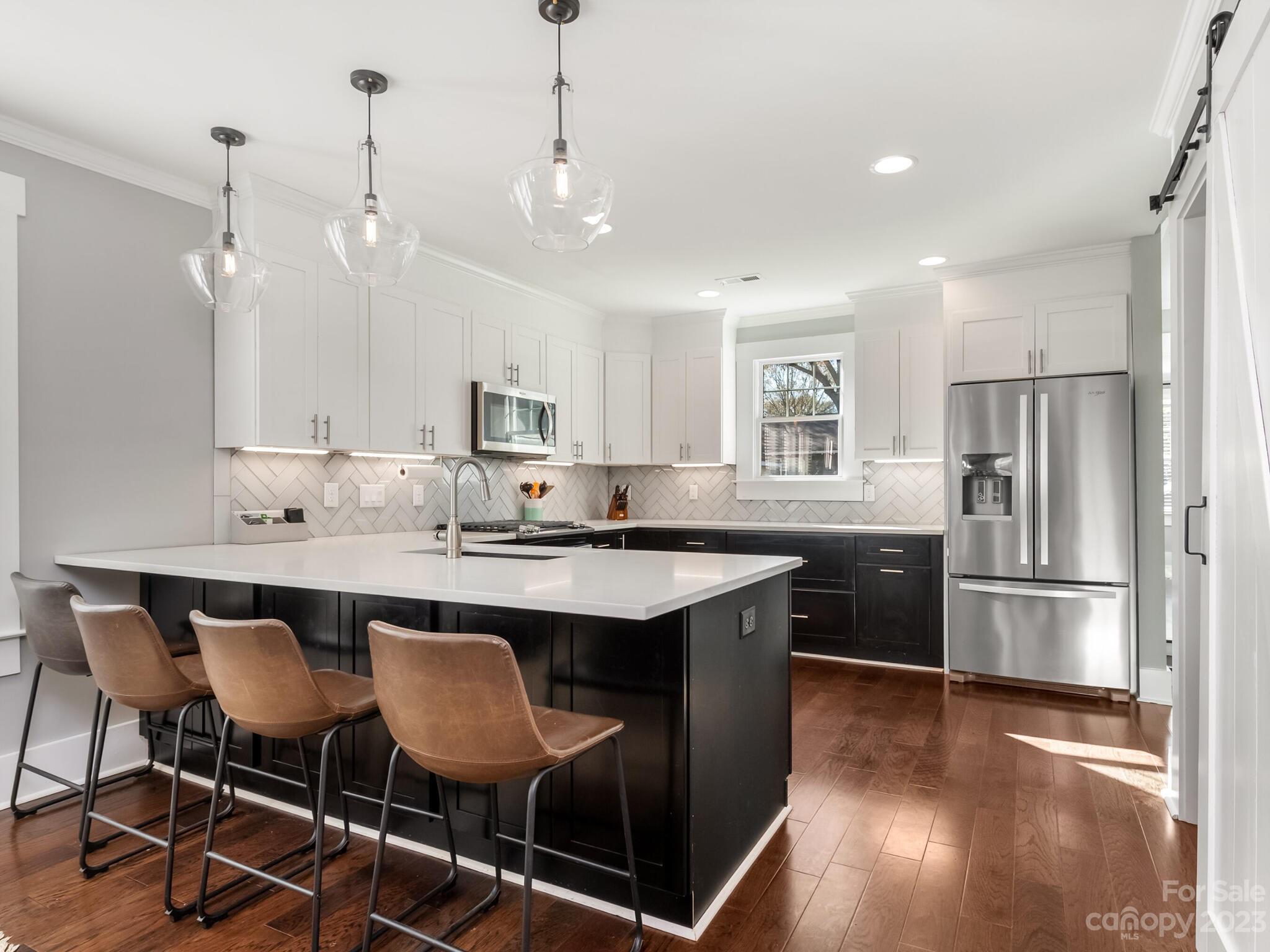405 W Park Avenue