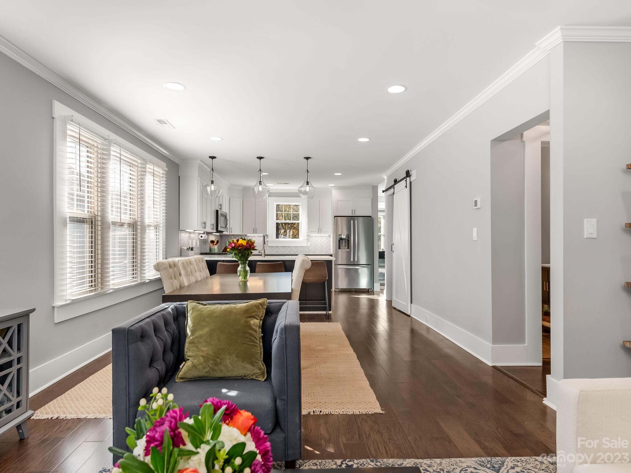 405 W Park Avenue