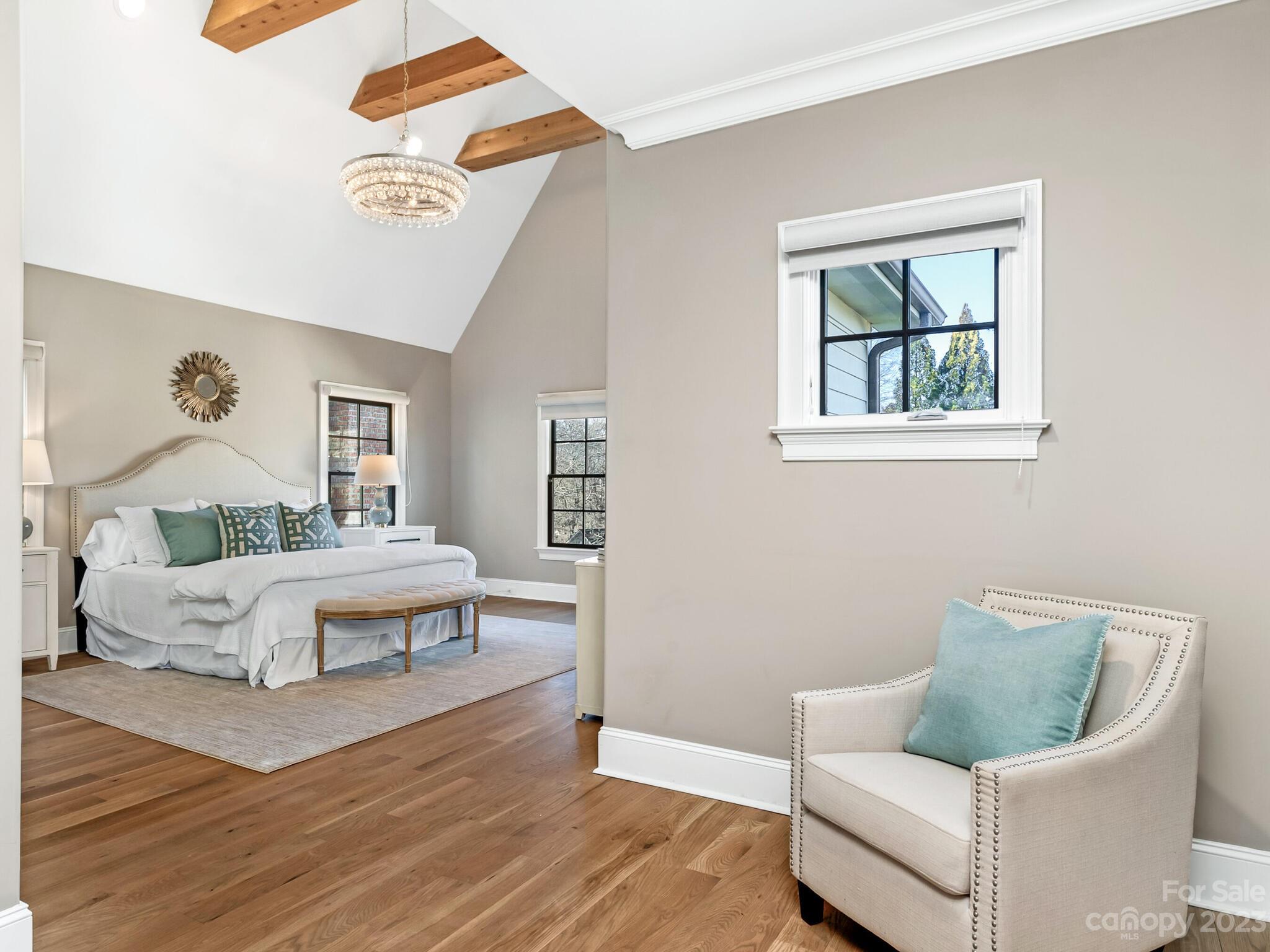 171 N Canterbury Road